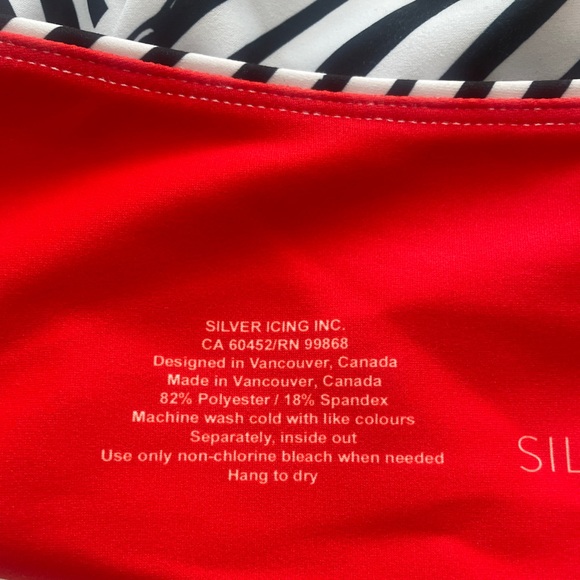 Silver Icing limited edition yoga crops. Size  XS - Picture 5 of 5